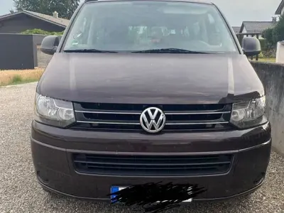 Gebraucht VW Multivan 140 PS (102 kW) 2013 Violett Van / Kleinbus