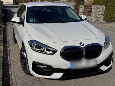 Gebraucht BMW 118 Sport Line 136 PS (100 kW) 2024 Weiß Kleinwagen