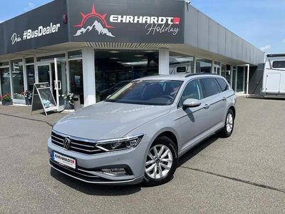 Grau Gebraucht 2023 VW Passat Business Kombi | 27.990 € (Etwas zu teuer)