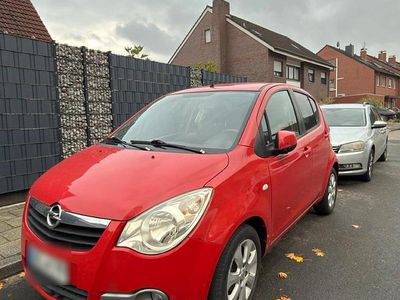 Gebraucht Opel Agila 65 PS (47 kW) 2009 Rot Kleinwagen