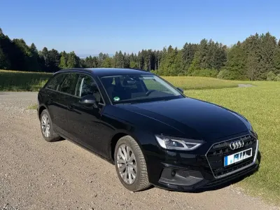Gebraucht Audi A4 Basis 150 PS (110 kW) 2022 Schwarz Kombi