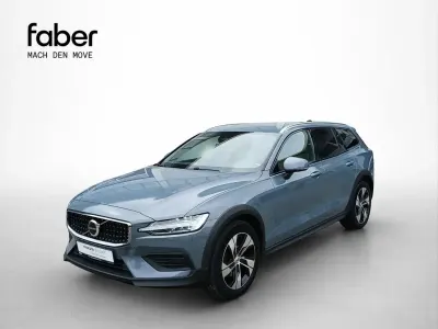 Gebraucht Volvo V60 CC Plus 197 PS (144 kW) 2023 Grau Kombi