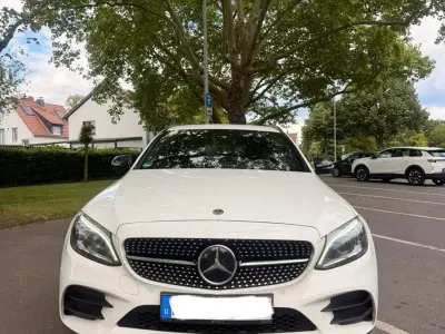 Gebraucht Mercedes C300 AMG 245 PS (180 kW) 2021 Weiß Kombi