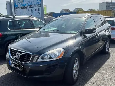 Gebraucht Volvo XC60 163 PS (119 kW) 2012 Schwarz SUV