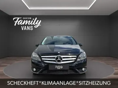 Gebraucht Mercedes B180 122 PS (89 kW) 2012 Schwarz Van / Kleinbus
