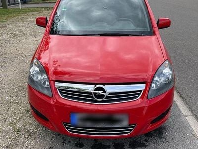 Gebraucht Opel Zafira Family 116 PS (85 kW) 2011 Rot Van / Kleinbus