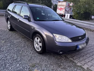 Gebraucht Ford Mondeo 125 PS (91 kW) 2002 Grau Kombi