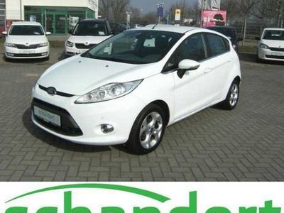 Gebraucht Ford Fiesta Titanium 82 PS (60 kW) 2011 Weiß Kleinwagen