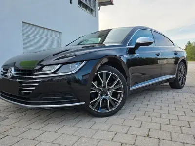 Gebraucht VW Arteon Elegance 190 PS (139 kW) 2019 Kleinwagen