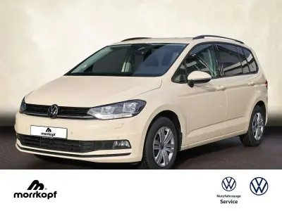 Neu VW Touran 150 PS (110 kW) 2026 Hellelfenbein r1015 Van / Kleinbus