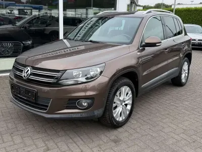 Gebraucht VW Tiguan Life 140 PS (102 kW) 2014 Toffee/graciosabraun SUV