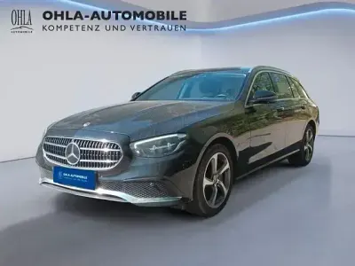 Gebraucht Mercedes E300 Avantgarde 211 PS (155 kW) 2022 Schwarz Limousine