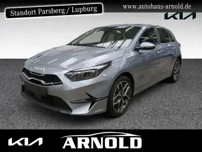 Gebraucht Kia Ceed Spirit 140 PS (102 kW) 2025 Silber Kleinwagen