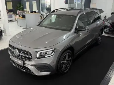 Gebraucht Mercedes GLB200 AMG line 150 PS (110 kW) 2021 Mountaingrau  met. SUV