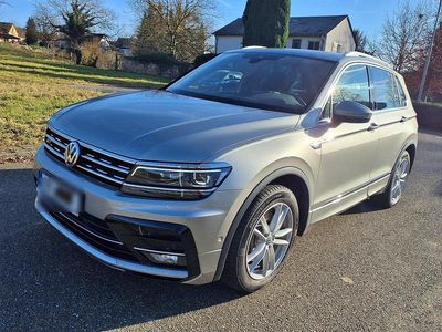 Silber Gebraucht 2019 VW Tiguan Highline SUV | 29.999 € (Fairer Preis)