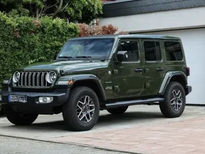 Gebraucht Jeep Wrangler Unlimited Sahara 272 PS (200 kW) 2025 Grün SUV