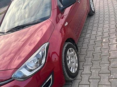Rot Gebraucht 2014 Hyundai i20 Kleinwagen | 8.000 €