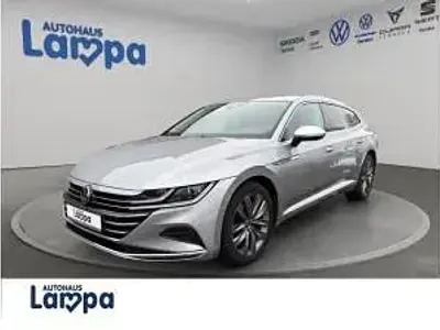 Gebraucht VW Arteon 150 PS (110 kW) 2024 Silber (pyritsilber metallic) Kombi