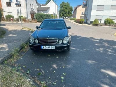 Mercedes E240