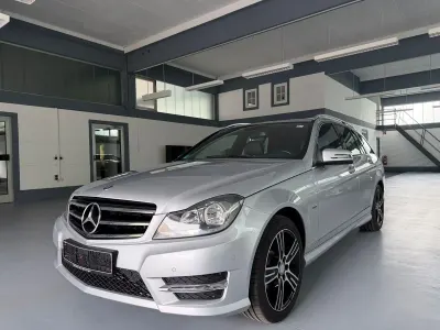 Gebraucht Mercedes C200 AMG 184 PS (135 kW) 2014 Silber Limousine