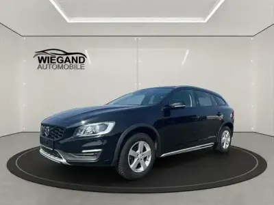 Gebraucht Volvo V60 CC Pro 150 PS (110 kW) 2017 Schwarz Kombi