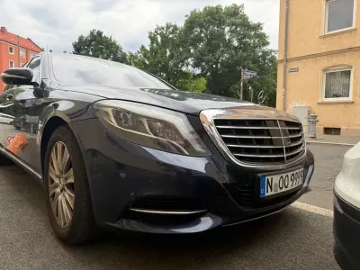 Gebraucht Mercedes S500 455 PS (334 kW) 2013 Blau Limousine