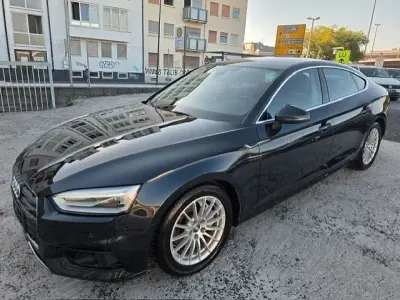 Gebraucht Audi A5 Sportback Comfort 218 PS (160 kW) 2017 Blau Kleinwagen