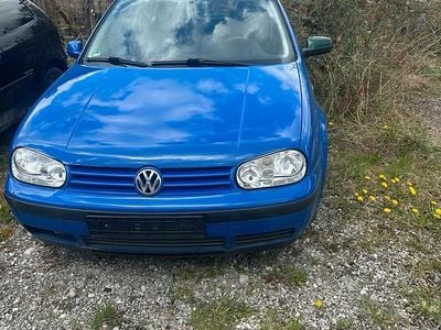 Usata VW Golf IV 75 CV (55 kW) 2000 Blu Berlina