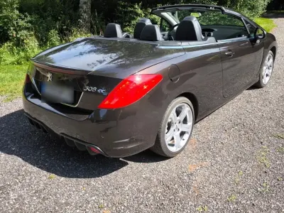 Gebraucht Peugeot 308 CC 140 PS (102 kW) 2010 Braun Cabrio
