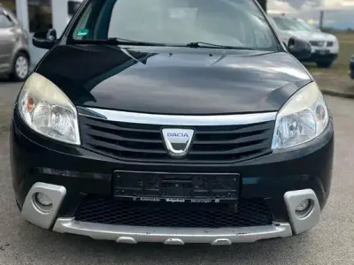 Brugt Dacia Sandero 75 HK (55 kW) 2009 Sort Hatchback
