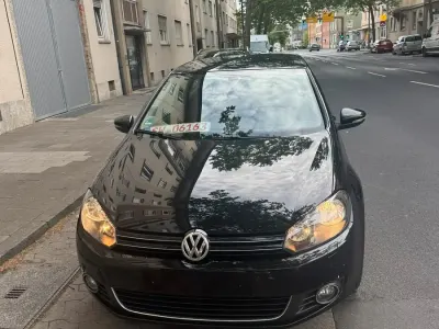 Gebraucht VW Golf VI 122 PS (89 kW) 2010 Schwarz Kleinwagen