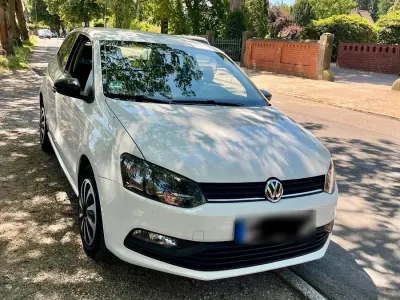 Gebraucht VW Polo 60 PS (44 kW) 2014 Weiß Kleinwagen