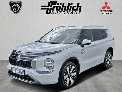 Gebraucht Mitsubishi Outlander P-HEV Top 306 PS (225 kW) 2025 Weiß Limousine