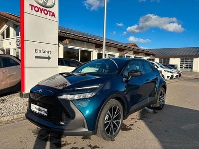 Neu Toyota C-HR 140 PS (102 kW) 2025 Blau SUV