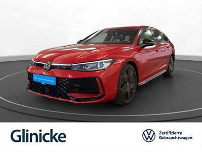 Second-hand VW Passat R-line 150 CP (110 kW) 2024 Roșu Break