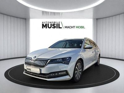 Usado Skoda Superb Style 218 HP (160 kW) 2021 Branco Carrinha