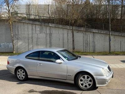 Usata Mercedes 200 170 CV (125 kW) 2002 Argento Coupé