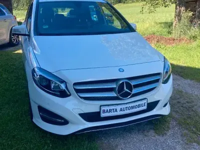Gebraucht Mercedes B220 184 PS (135 kW) 2015 Weiß Kleinwagen