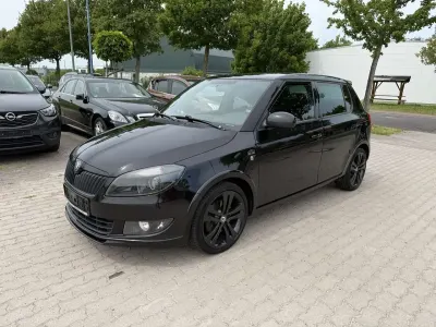 Gebraucht Skoda Fabia Monte Carlo 105 PS (77 kW) 2012 Schwarzmagic perleffekt Limousine