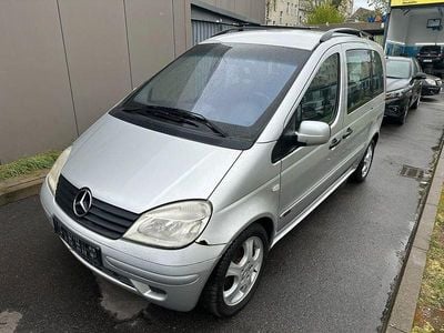 Gebraucht Mercedes Vaneo 102 PS (75 kW) 2002 Silber Van / Kleinbus