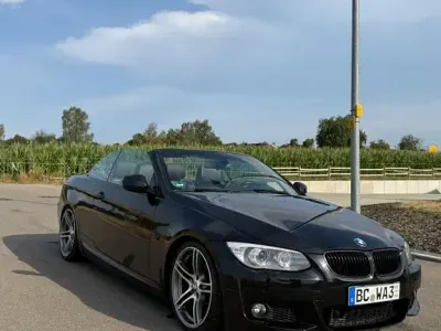 Gebraucht BMW 330 Cabriolet M Sport 245 PS (180 kW) 2012 Schwarz Cabrio