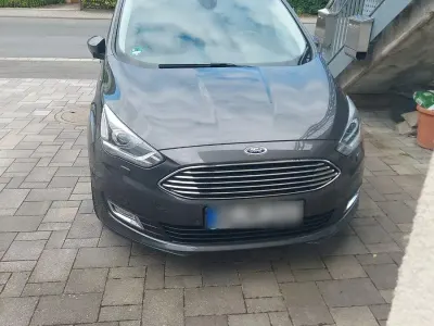 Gebraucht Ford C-MAX Titanium 125 PS (91 kW) 2017 Grau Van / Kleinbus