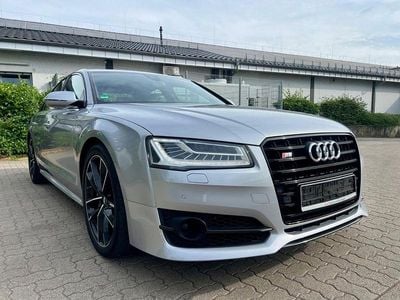 Audi S8 plus