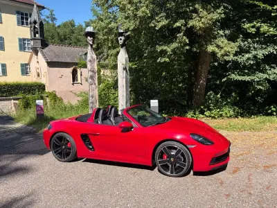Gebraucht Porsche 718 Sport 496 PS (364 kW) 2018 Rot Cabrio