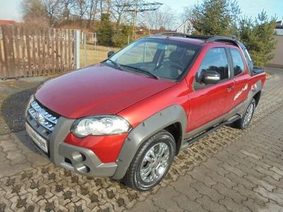 Gebraucht Fiat Strada 95 PS (69 kW) 2014 Rot Abholung
