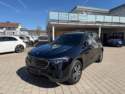 Gebraucht Mercedes EQB300 Night 167 kW (228 PS) 2023 Schwarz SUV
