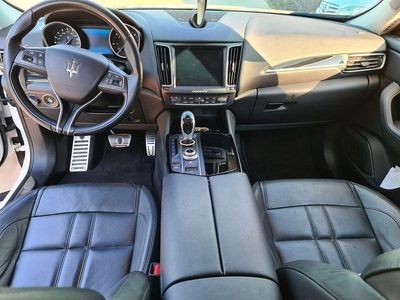 Gebraucht Maserati Levante 275 PS (202 kW) 2018 Weiß SUV