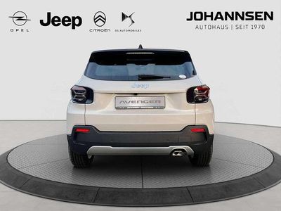 Nouă Jeep Avenger Altitude 101 CP (74 kW) 2026 Gri SUV