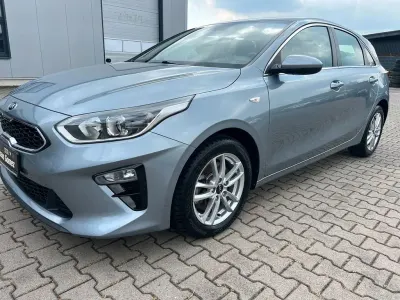 Gebraucht Kia Ceed Vision 140 PS (102 kW) 2019 Silber Kleinwagen