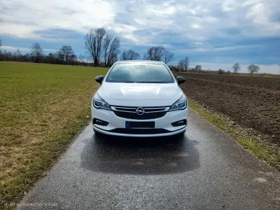 Gebraucht Opel Astra Dynamic 125 PS (91 kW) 2019 Weiß Limousine